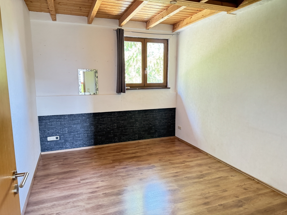 Zimmer 2, DG