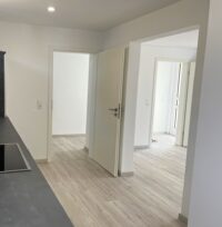 Blick zu Diele u. Esszimmer