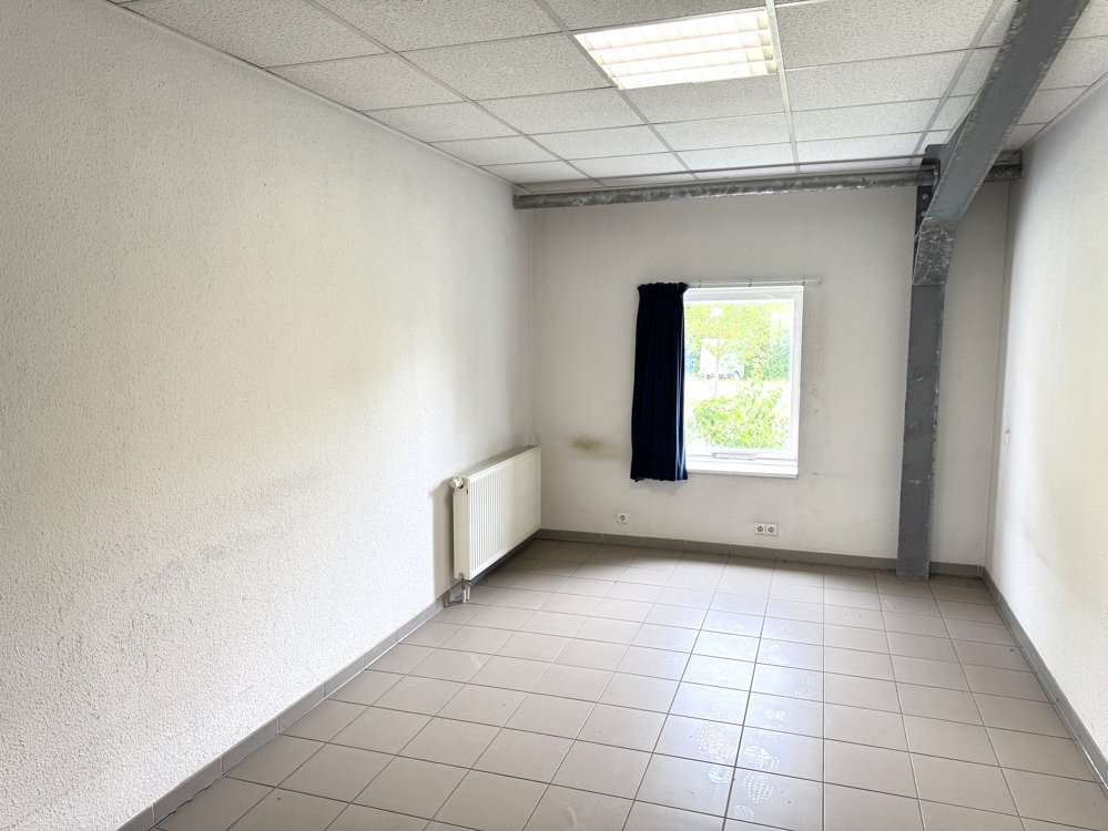 Büro-Lagerraum OG