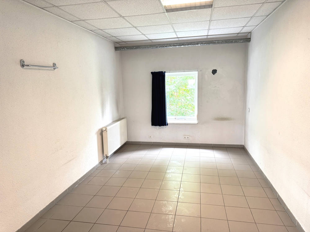 Büro-Lagerraum OG