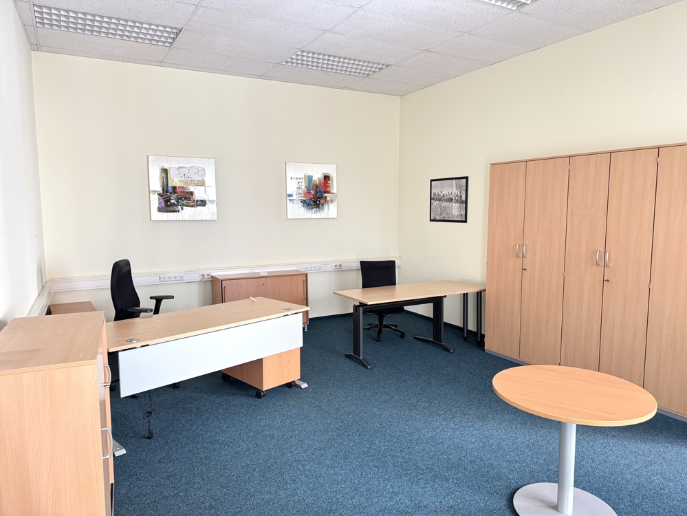 Büro 1, EG