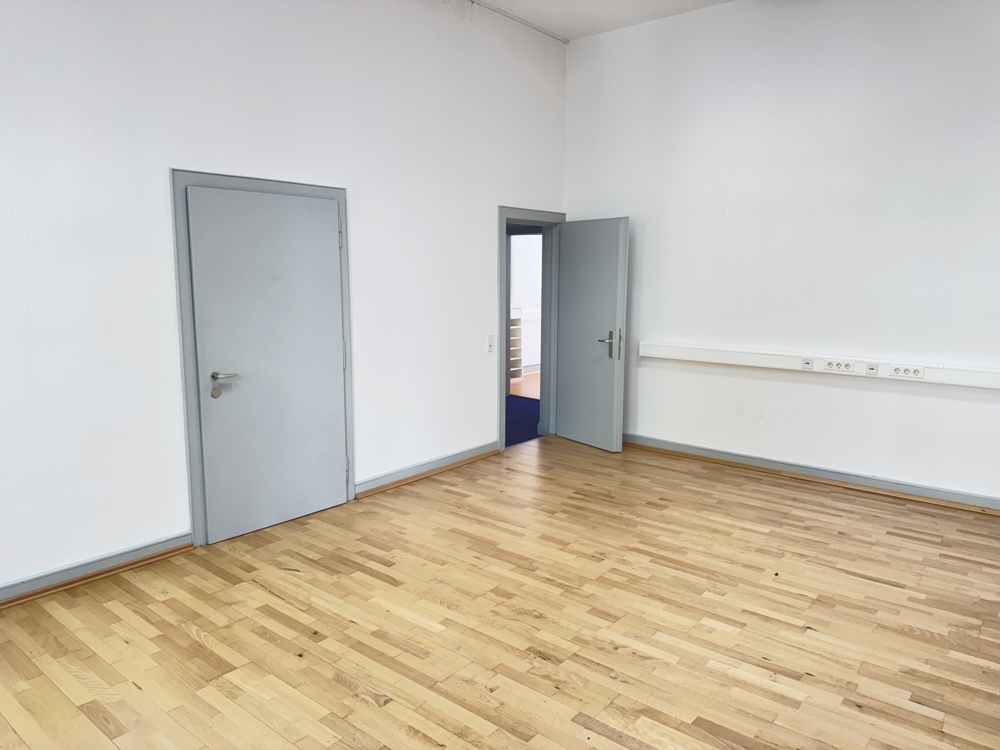 Büro 2, OG
