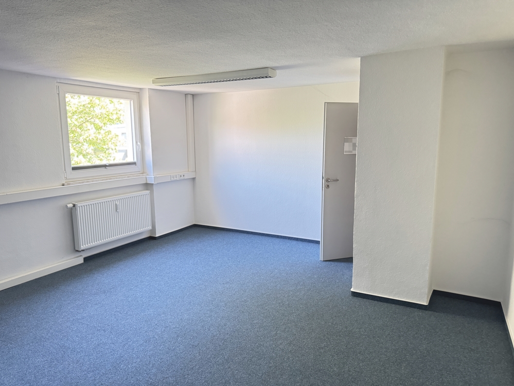 Büro 1, DG