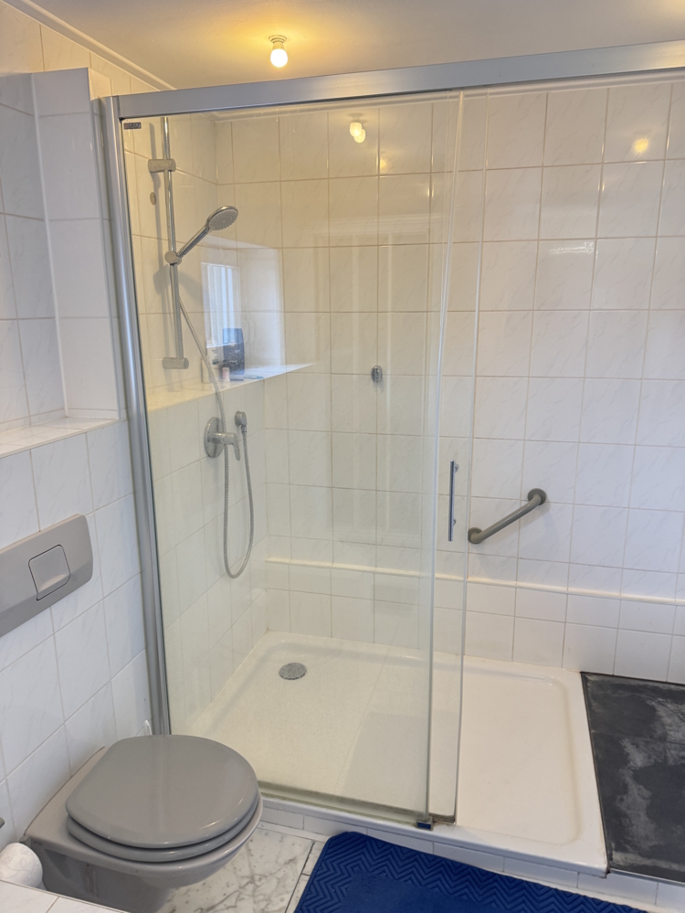 Badezi., Ebene 2