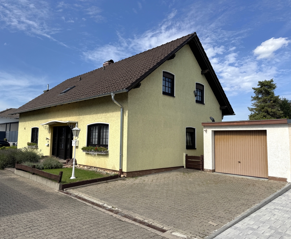 Straßenansicht