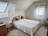 Schlafzimmer 1, DG