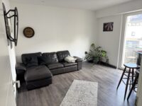 Zimmer 1 m. Balkon