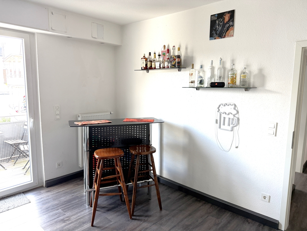 Zimmer 1 m. Balkon