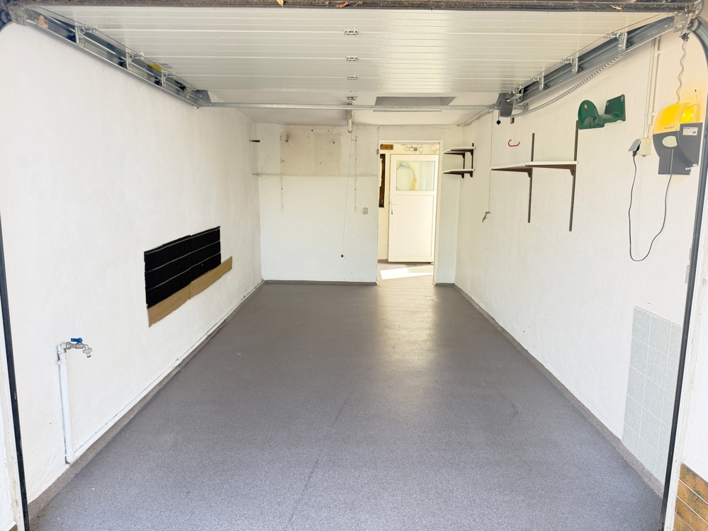 Garage mit Abstellraum