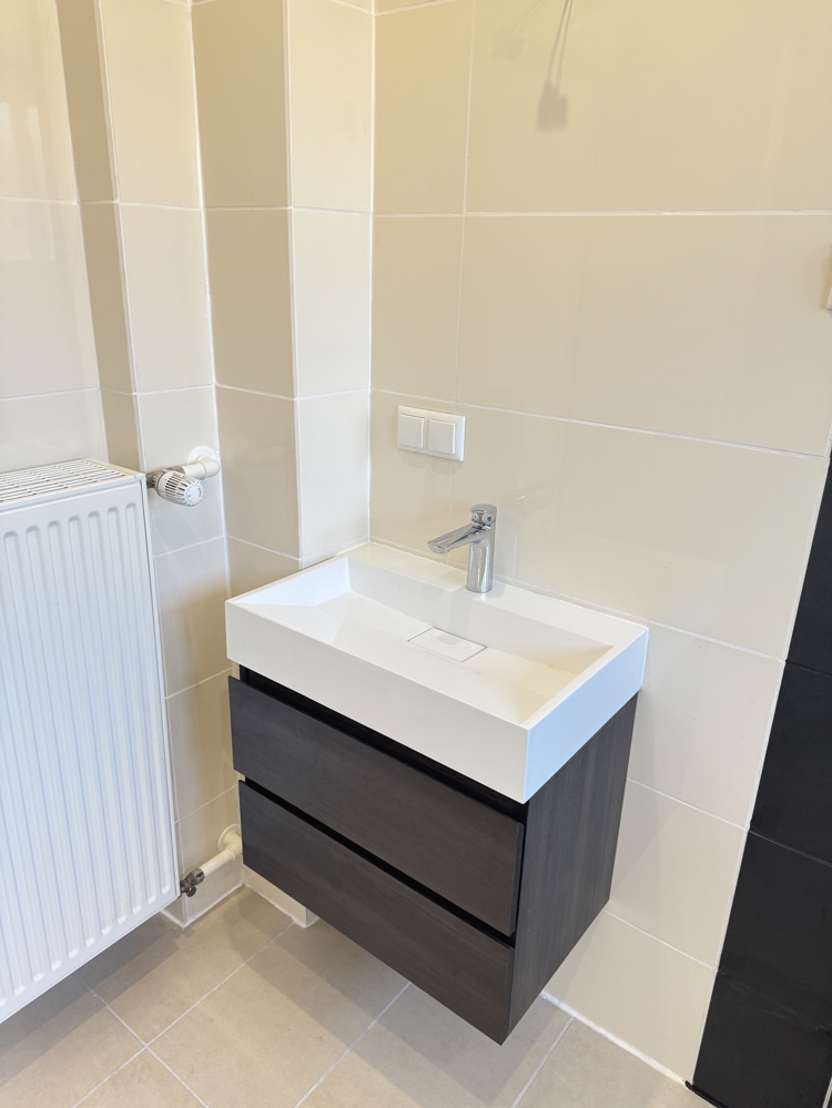 Neues Duschbad EG