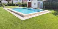 Pool mit Technikhaus