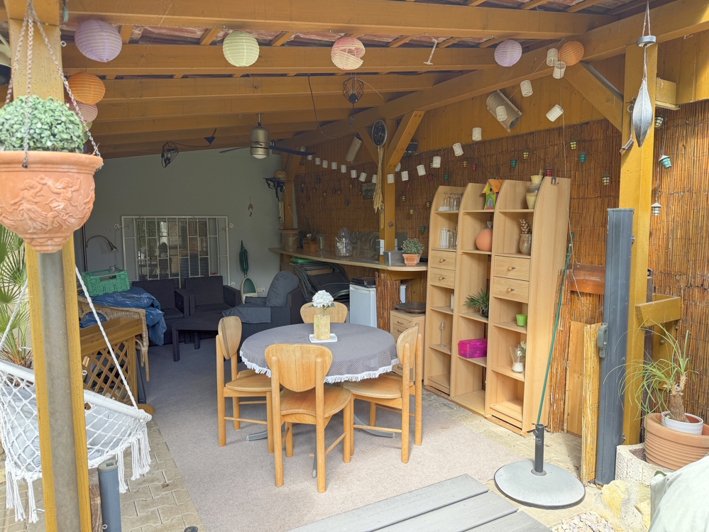 Überdachte Terrasse