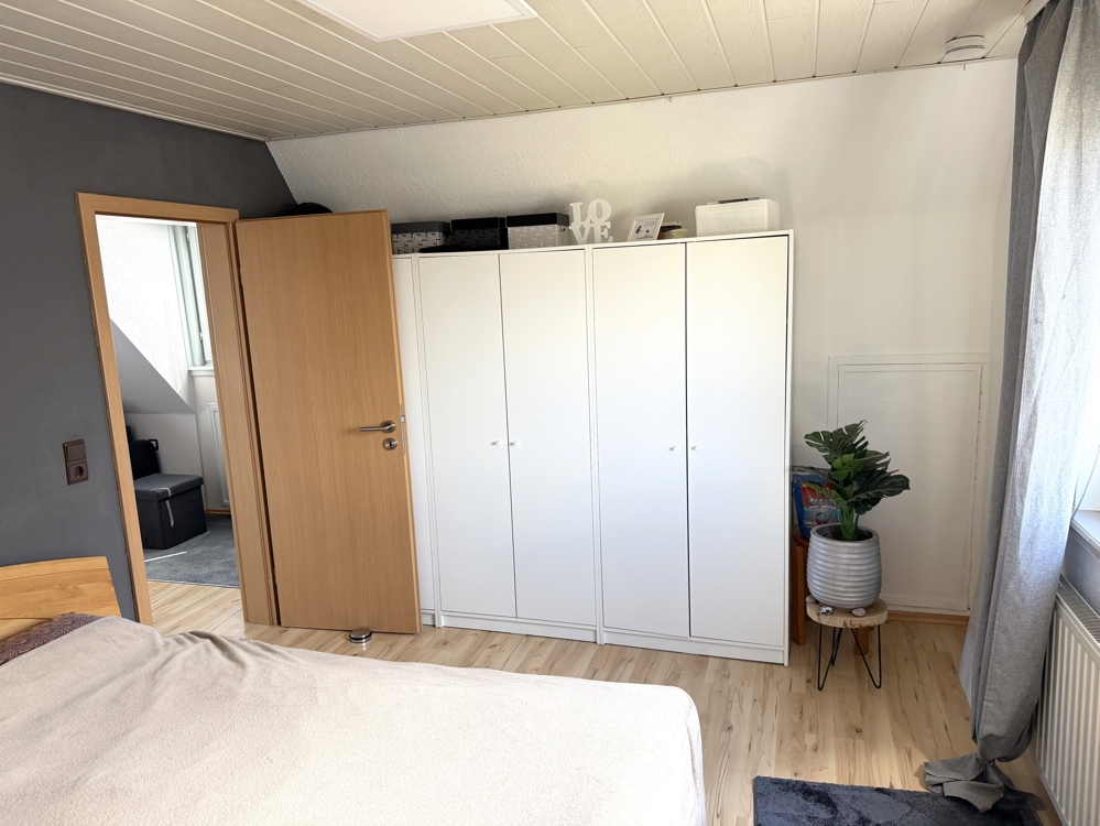 DG, Zimmer 2