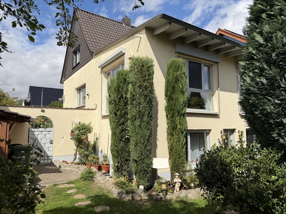 Gebäude Gartenseite
