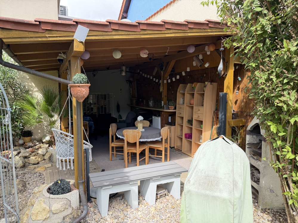 Überdachte Terrasse