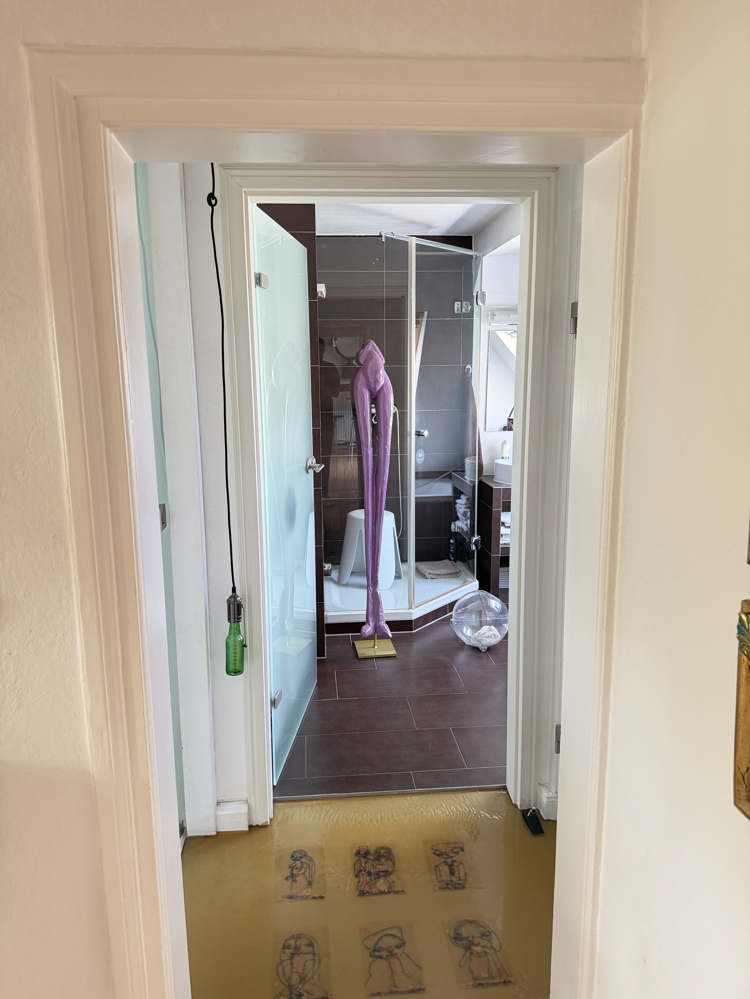 Zugang Badezimmer, UE