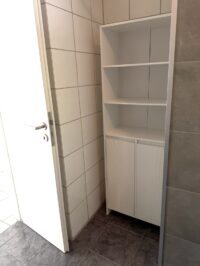 Schrank Badezimmer