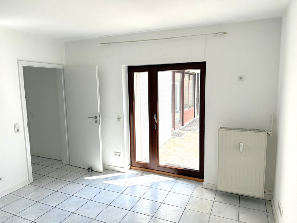 Zimmer 2 m. Terrassentür