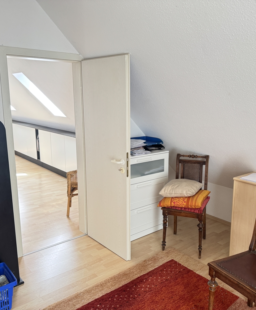 Schlafzimmer 1, o. E.