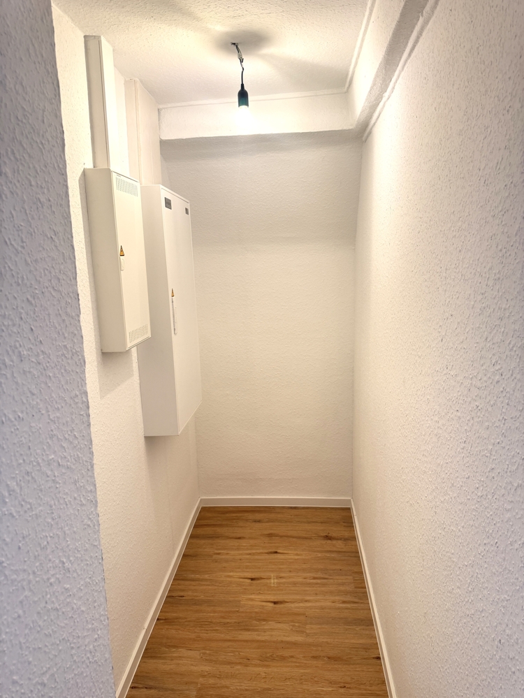 Abstellkammer 2