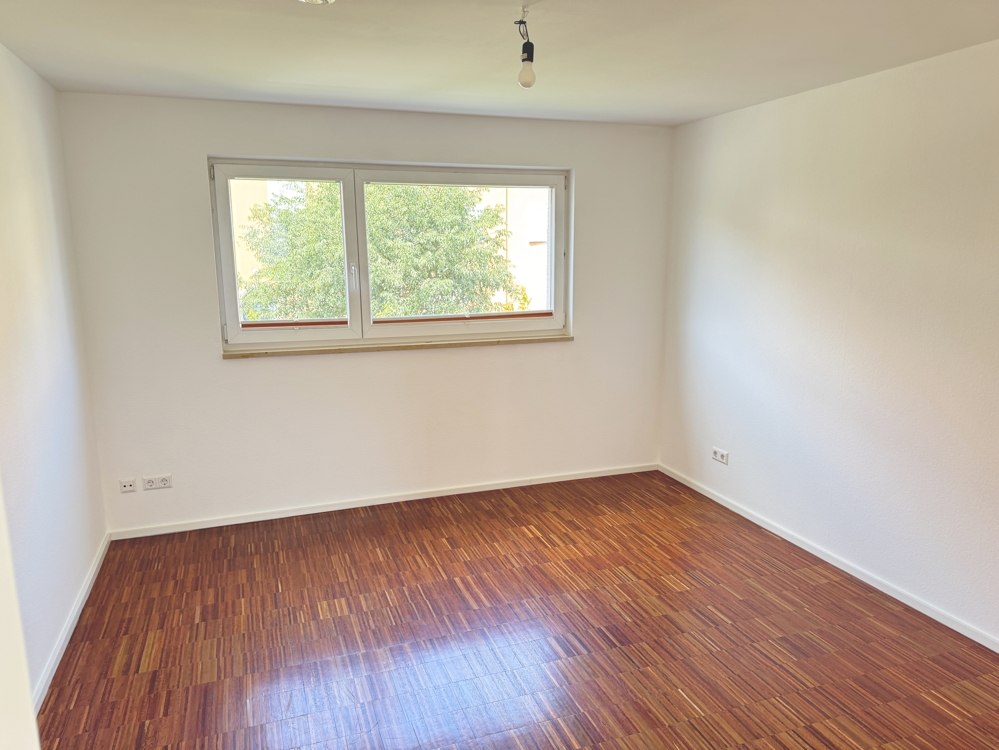 Zimmer 3, OG