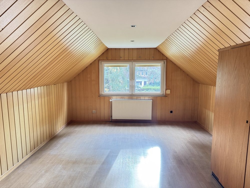 Schlafzimmer 2, OG