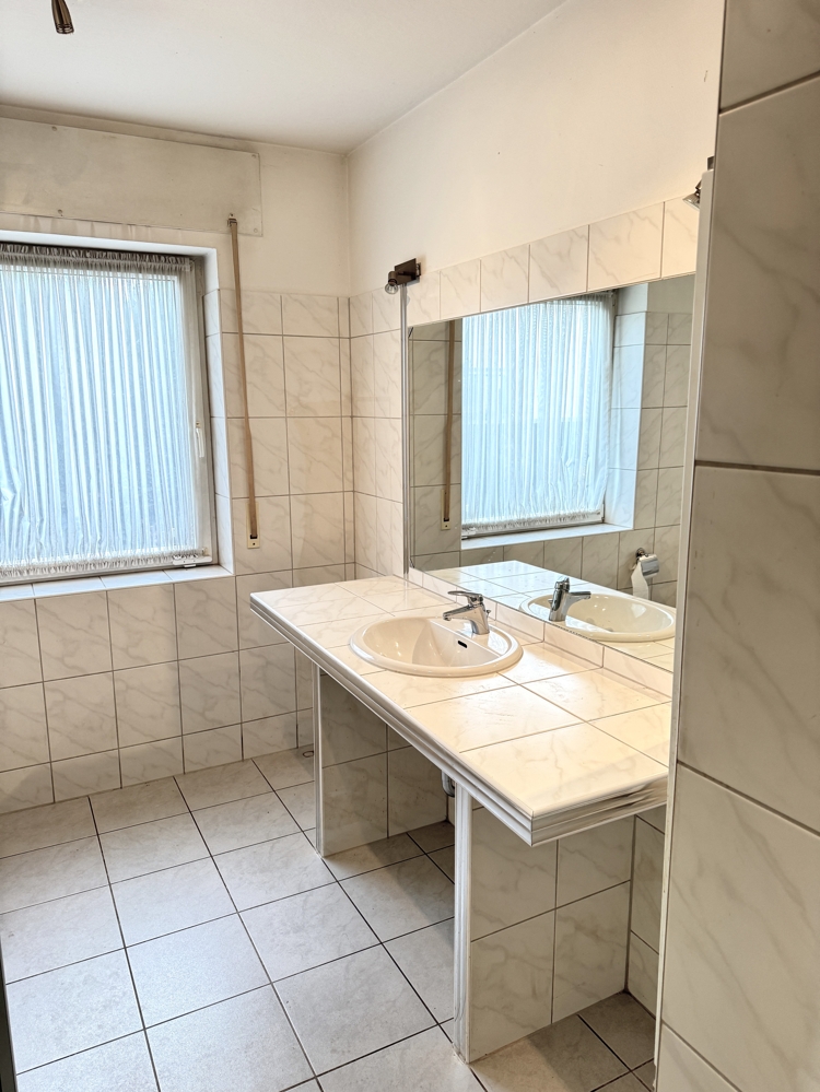 Badezimmer EG