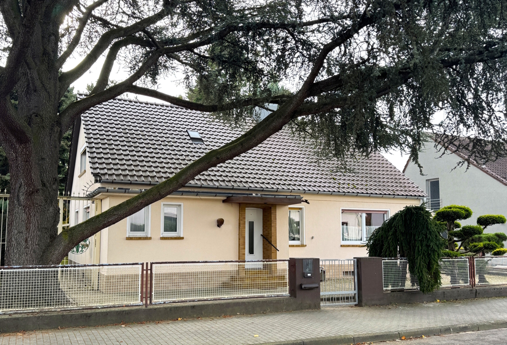 Straßenansicht