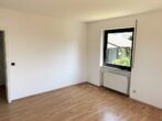 Ein Eigenheim in Leiselheim: 1-2FH - ca. 194 m² Wfl. - Garten - Garage - Stellplatz - Ortsrandlage! - Schlafzimmer EG