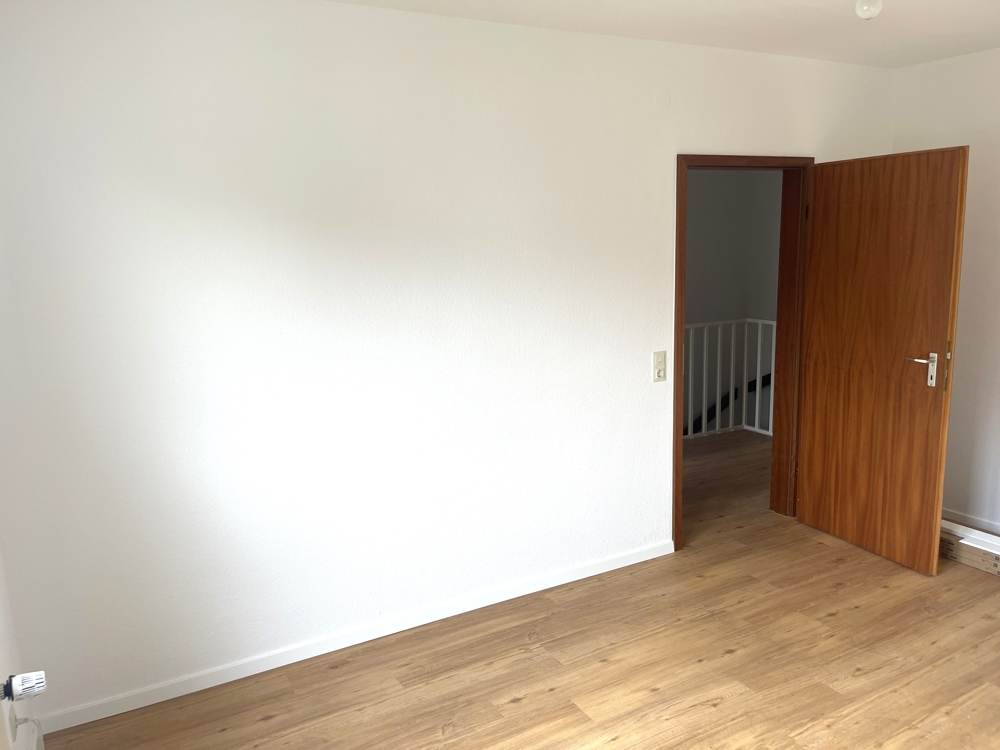 Zimmer 3, OG