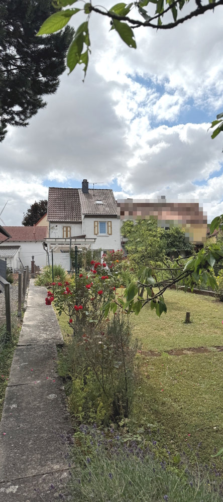 Gebäude mit Garten