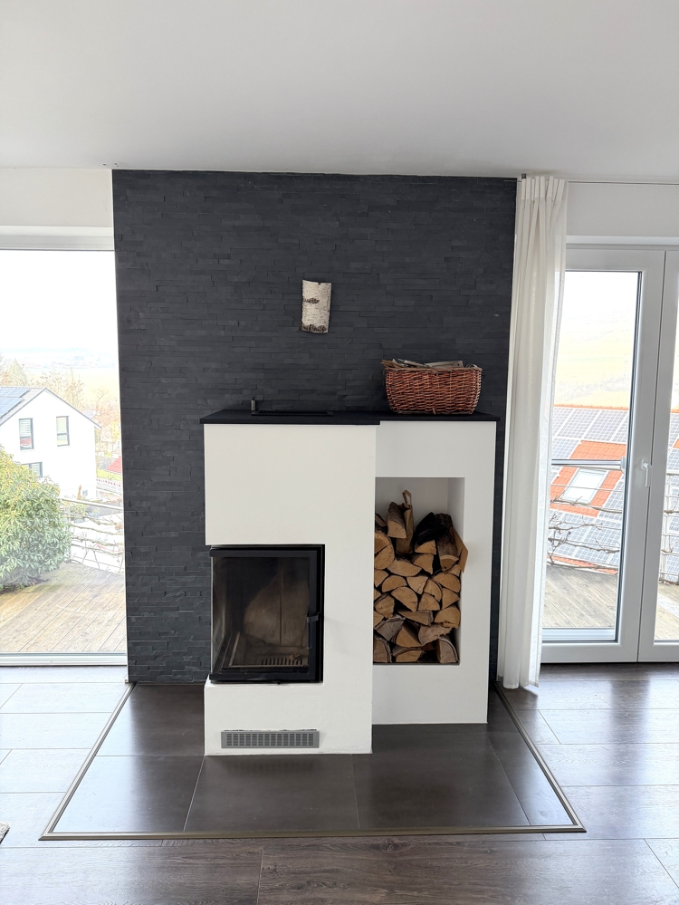 Kamin EG